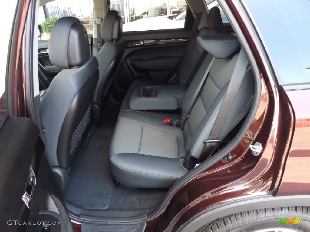 Black Interior 2013 Kia Sorento LX Photo #68107340