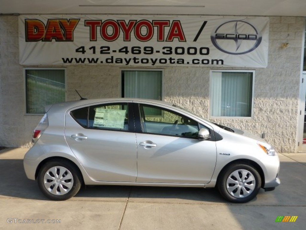 2012 Prius c Hybrid Three - Classic Silver Metallic / Light Blue Gray/Black photo #1