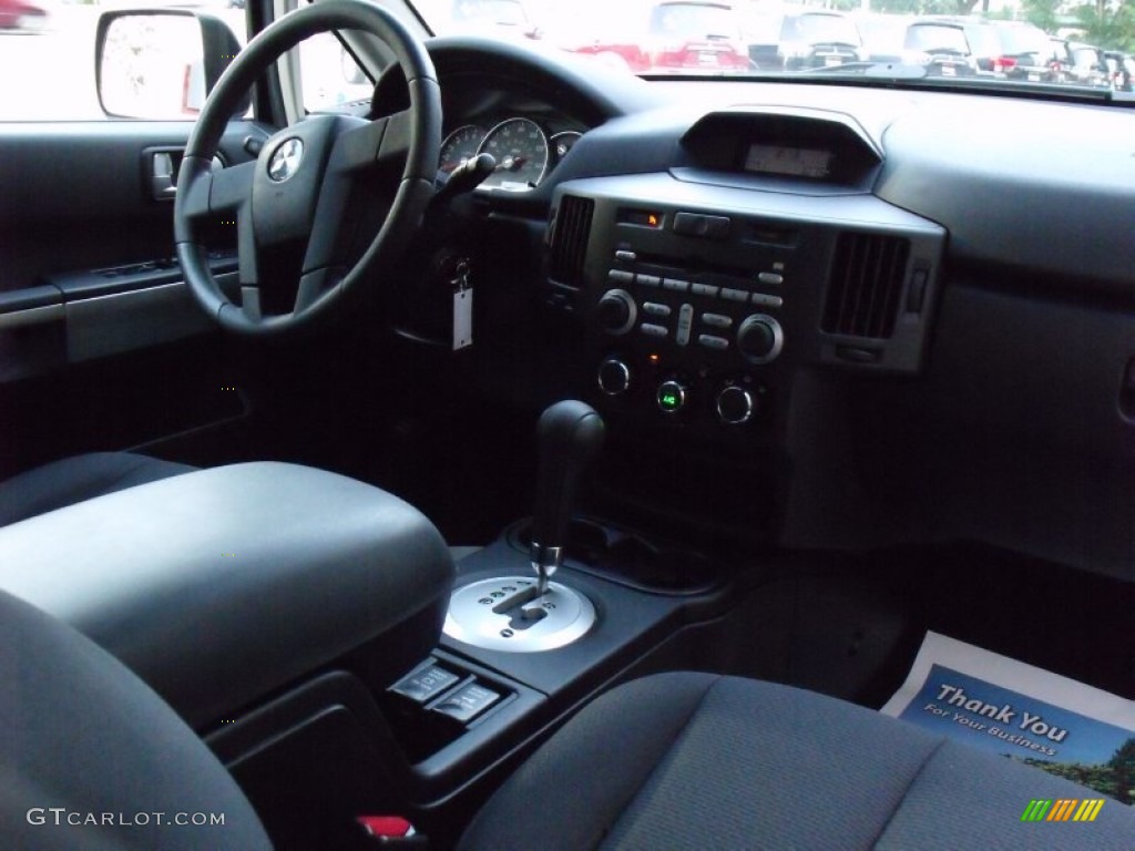 2006 Endeavor LS AWD - Liquid Silver Metallic / Charcoal photo #14