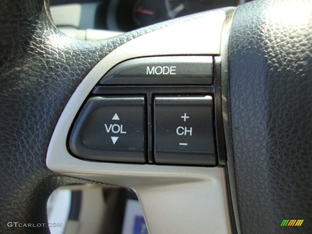 2011 Accord LX-P Sedan - Taffeta White / Ivory photo #13