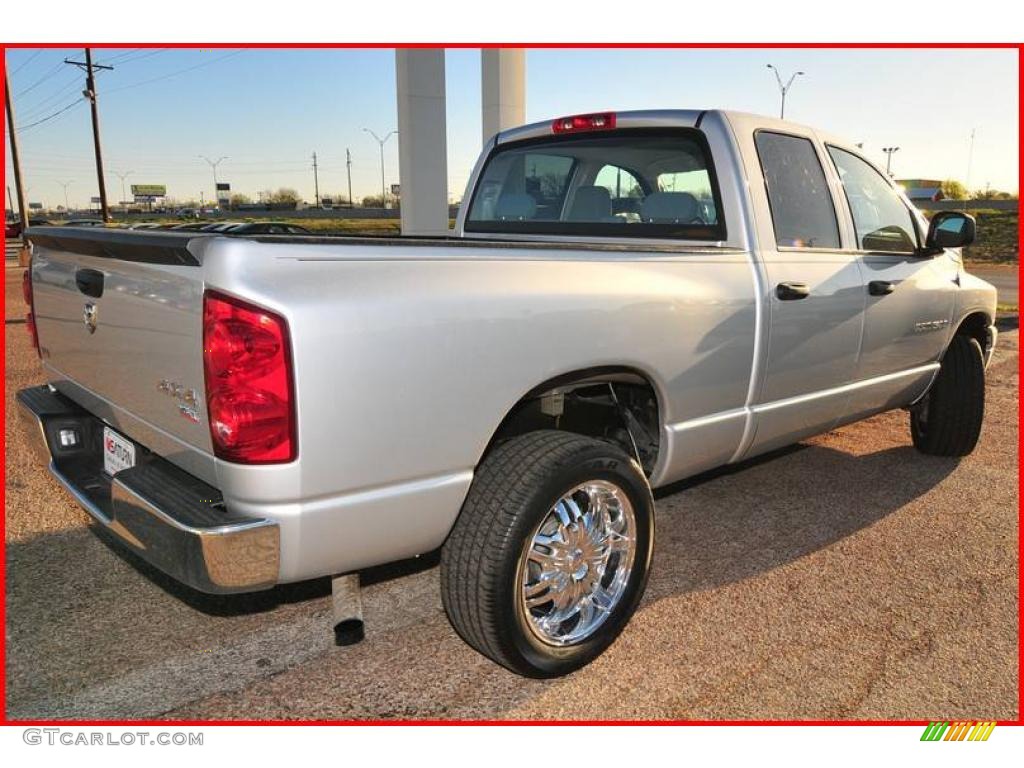 2007 Ram 1500 SLT Quad Cab 4x4 - Bright Silver Metallic / Medium Slate Gray photo #8