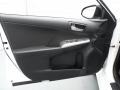 Super White - Camry SE Photo No. 20