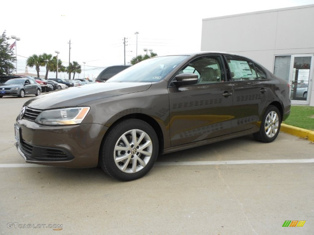 2012 Jetta SE Sedan - Toffee Brown Metallic / Cornsilk Beige photo #3