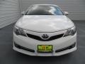 Super White - Camry SE Photo No. 7