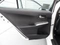 Super White - Camry SE Photo No. 18
