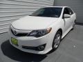 Super White - Camry SE Photo No. 6