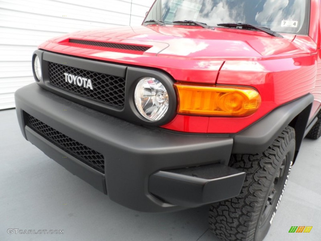 2012 FJ Cruiser Trail Teams Special Edition 4WD - Radiant Red / Dark Charcoal photo #9