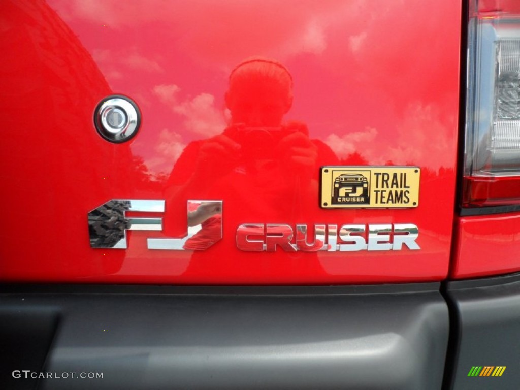 2012 FJ Cruiser Trail Teams Special Edition 4WD - Radiant Red / Dark Charcoal photo #13