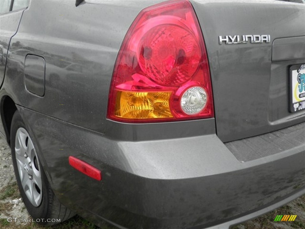 2004 Accent GL Sedan - Stormy Gray / Gray photo #7