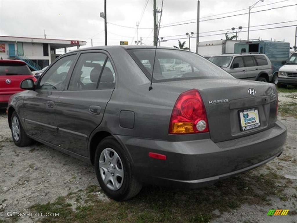2004 Accent GL Sedan - Stormy Gray / Gray photo #8