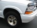 2000 Chevrolet Blazer Trailblazer Wheel and Tire Photo