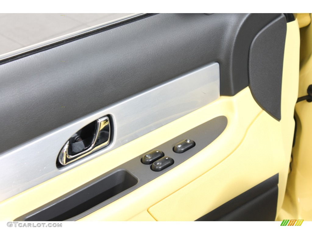 2002 Thunderbird Premium Roadster - Inspiration Yellow / Midnight Black photo #18
