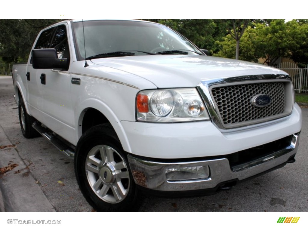 2004 F150 Lariat SuperCrew 4x4 - Oxford White / Tan photo #3