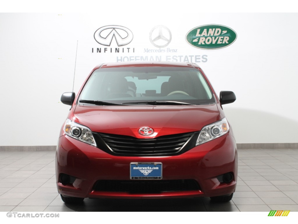 2011 Sienna V6 - Salsa Red Pearl / Light Gray photo #3