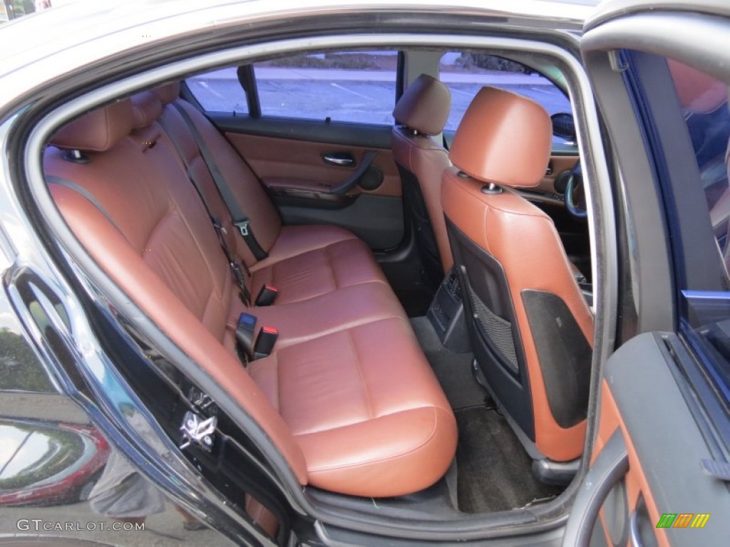 2006 BMW 3 Series 330i Sedan Rear Seat Photo #68131013