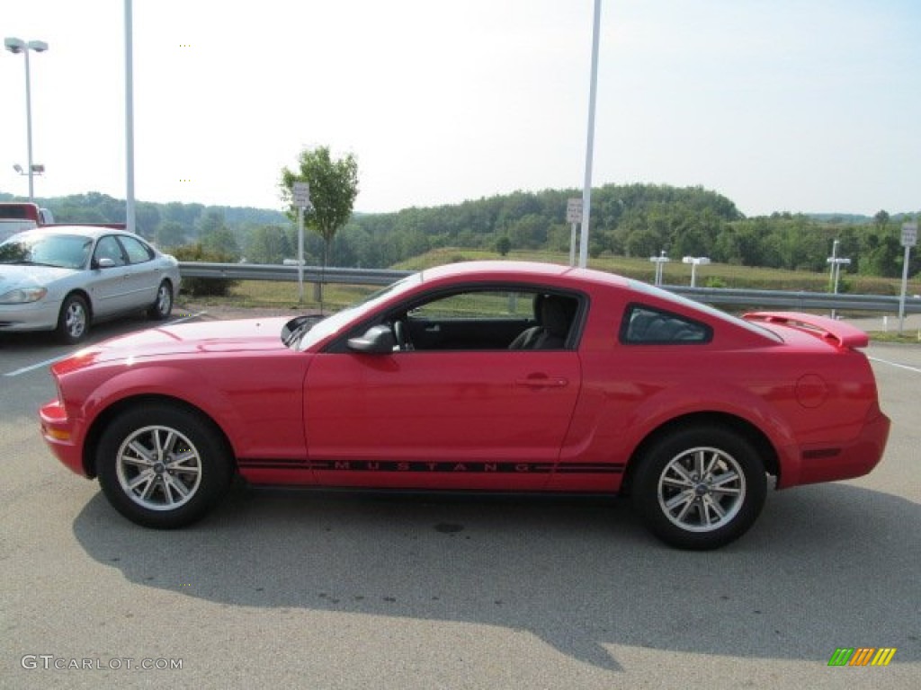 2005 Mustang V6 Deluxe Coupe - Torch Red / Light Graphite photo #5