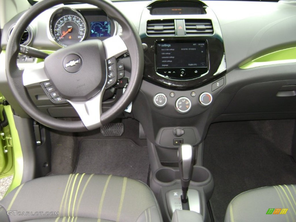2013 Chevrolet Spark LT Green/Green Dashboard Photo #68132372