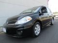 Super Black - Versa 1.8 SL Hatchback Photo No. 1