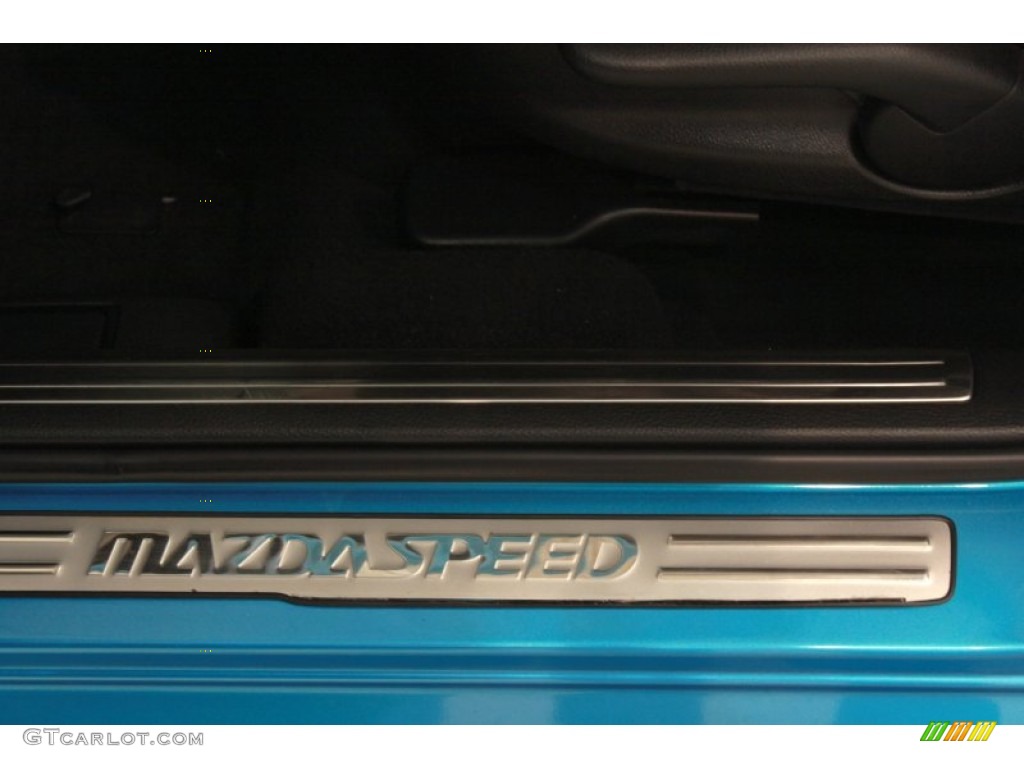 2010 Mazda MAZDA3 MAZDASPEED3 Sport 5 Door Marks and Logos Photos