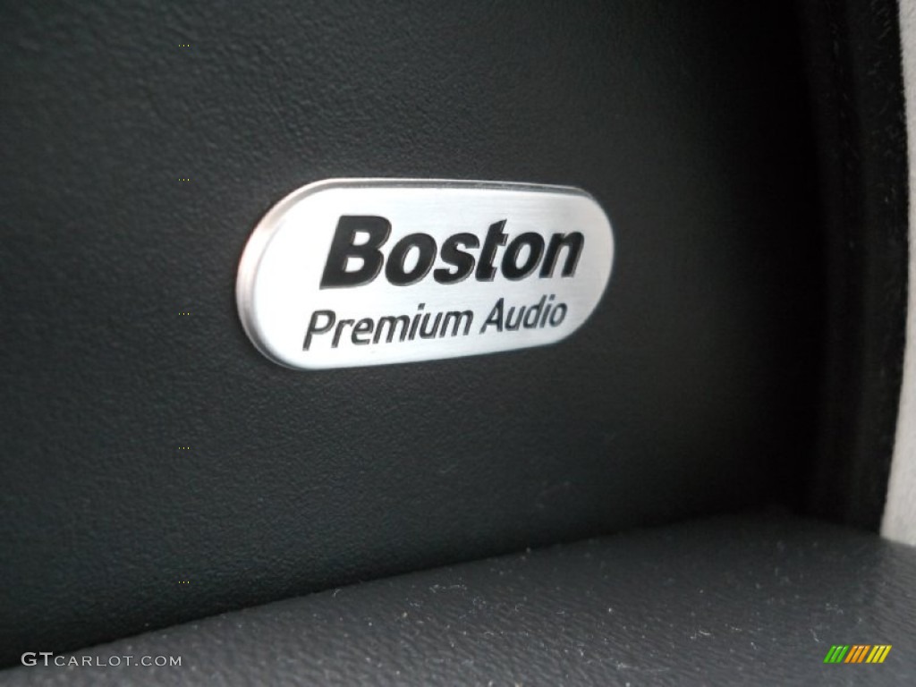 2008 Chrysler 300 C HEMI AWD Audio System Photo #68133837