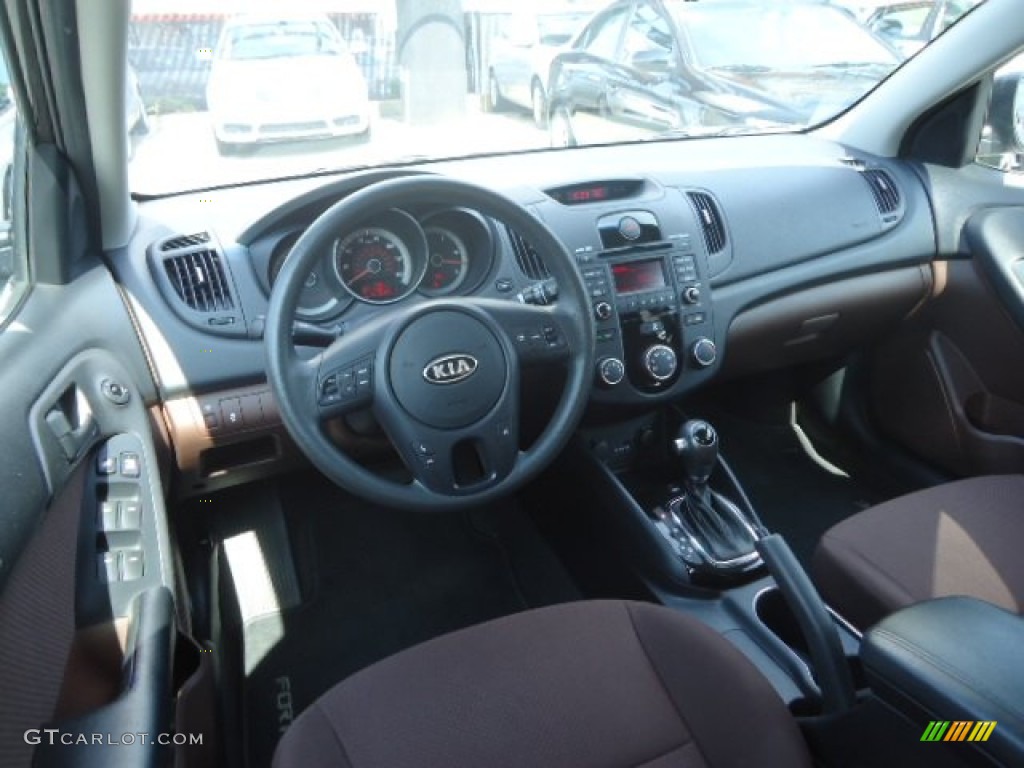 2011 Kia Forte EX Coffee Dashboard Photo #68134592