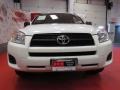 Super White - RAV4 4WD Photo No. 2