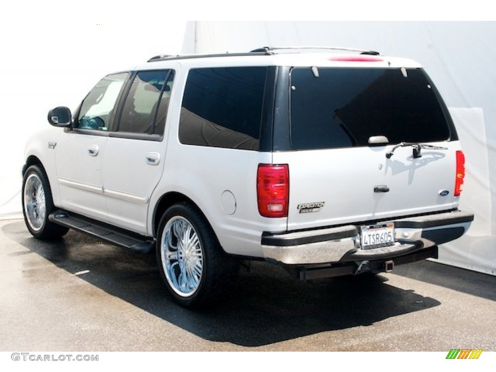 2001 Expedition XLT - Silver Metallic / Medium Graphite photo #2