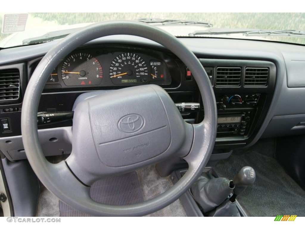 2000 Toyota Tacoma SR5 Extended Cab 4x4 Dashboard Photos