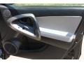 Black - RAV4 4WD Photo No. 16