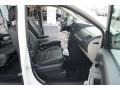 Stone White - Grand Caravan SE Photo No. 12