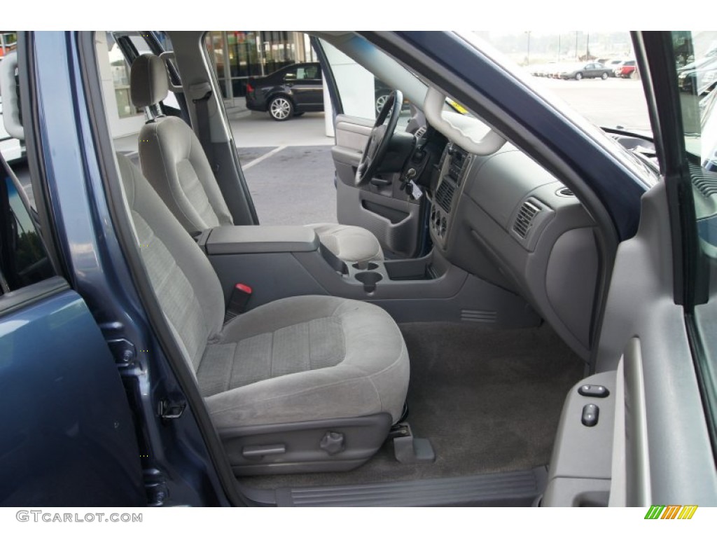 2004 Explorer XLT - Medium Wedgewood Blue Metallic / Graphite photo #12