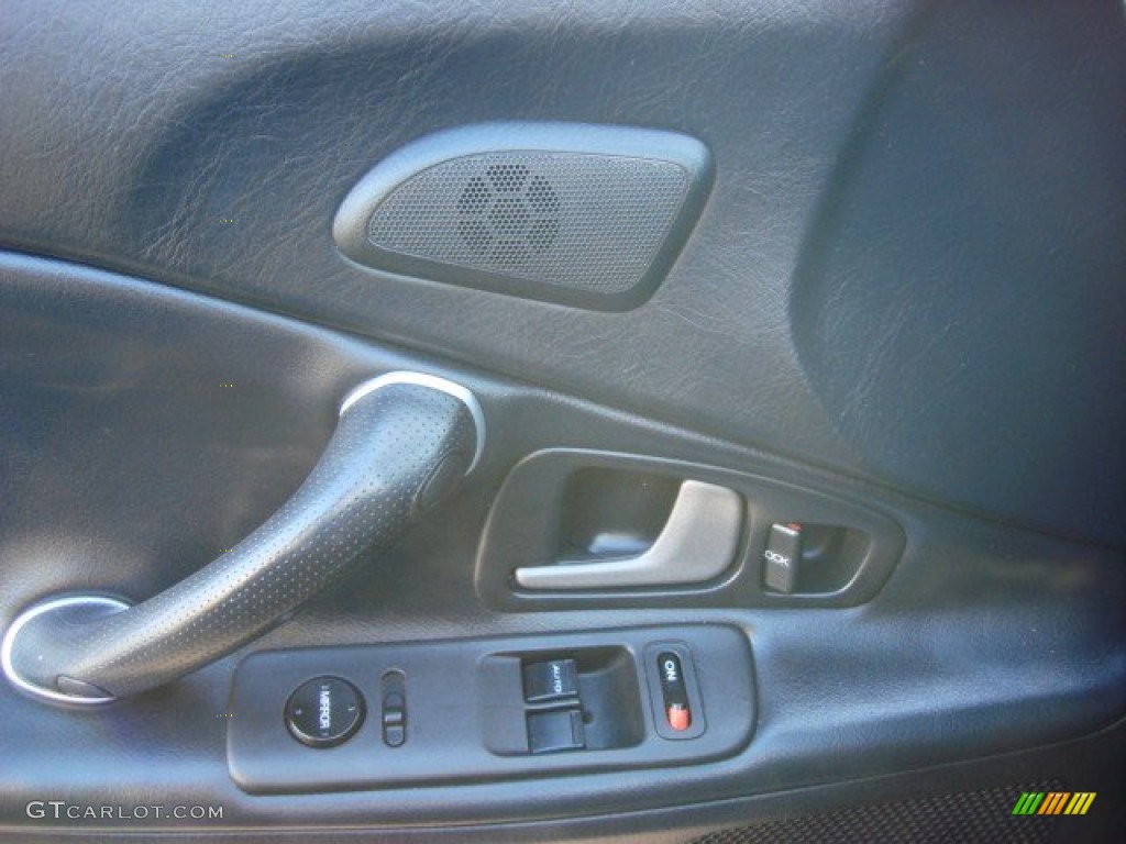 2005 Honda S2000 Roadster Controls Photo #68147816