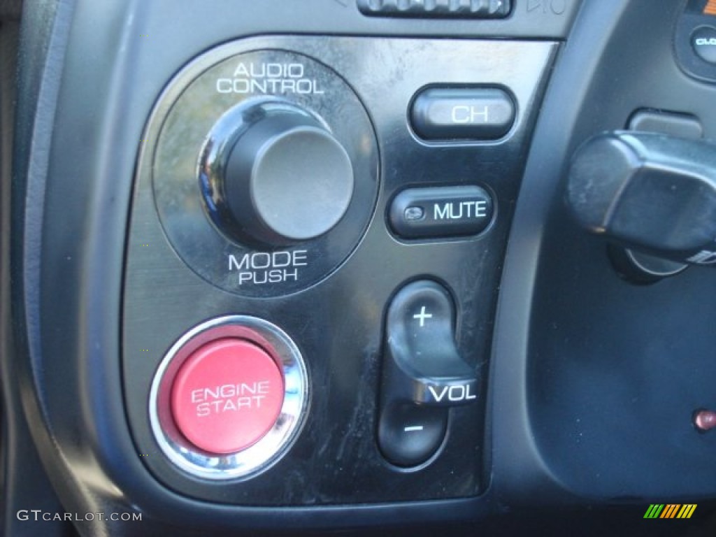 2005 Honda S2000 Roadster Controls Photo #68147864