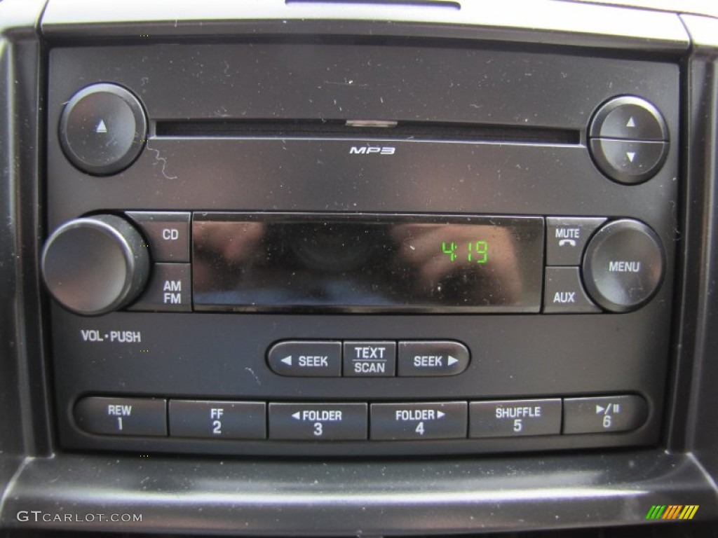 2006 Ford Explorer XLT 4x4 Audio System Photo #68150238