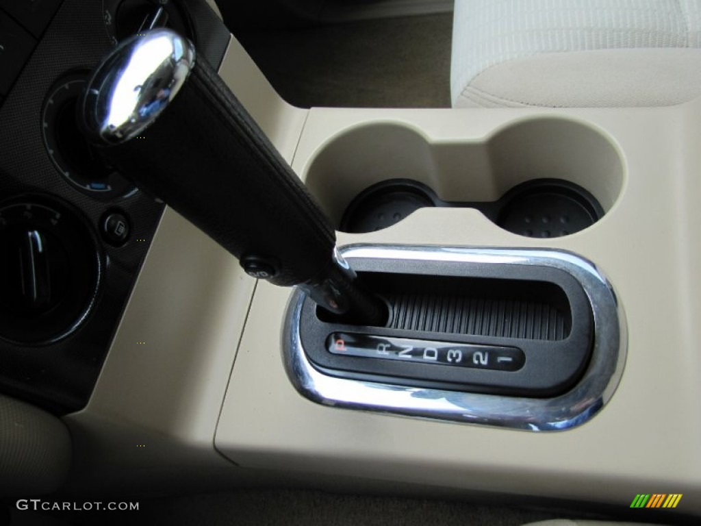 2006 Ford Explorer XLT 4x4 5 Speed Automatic Transmission Photo #68150247