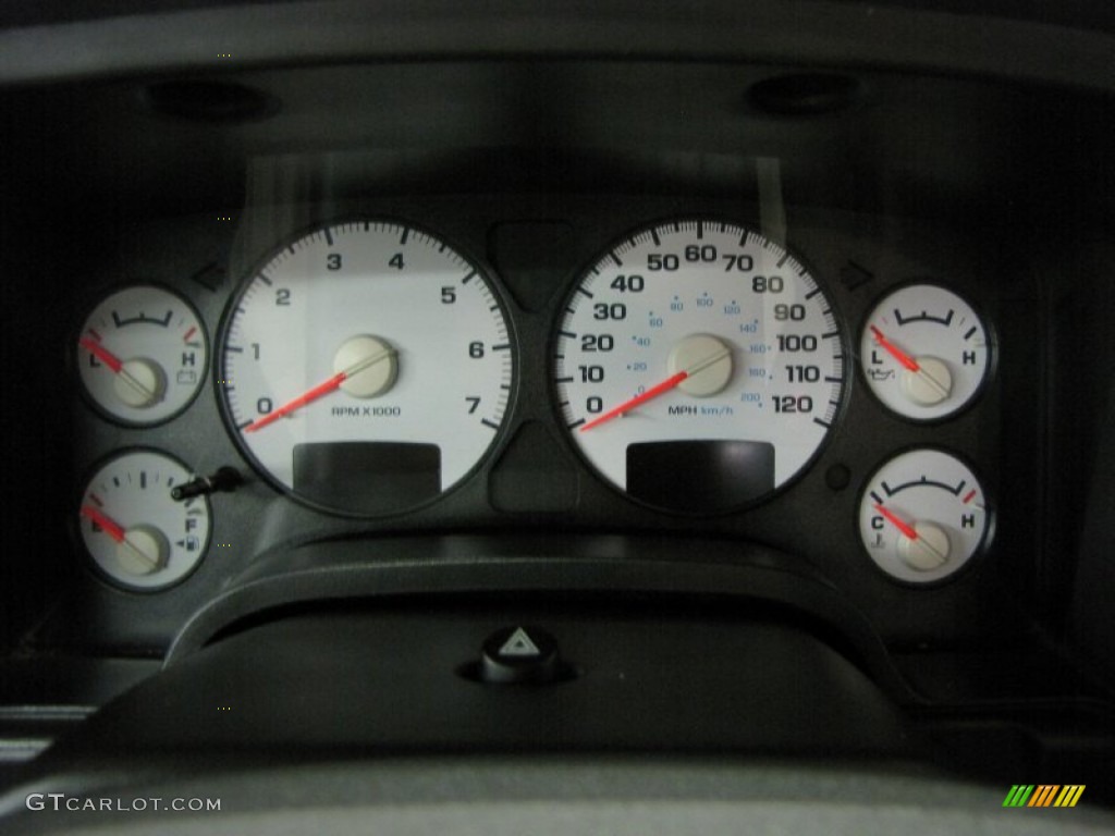 2004 Ram 1500 ST Regular Cab - Flame Red / Dark Slate Gray photo #19