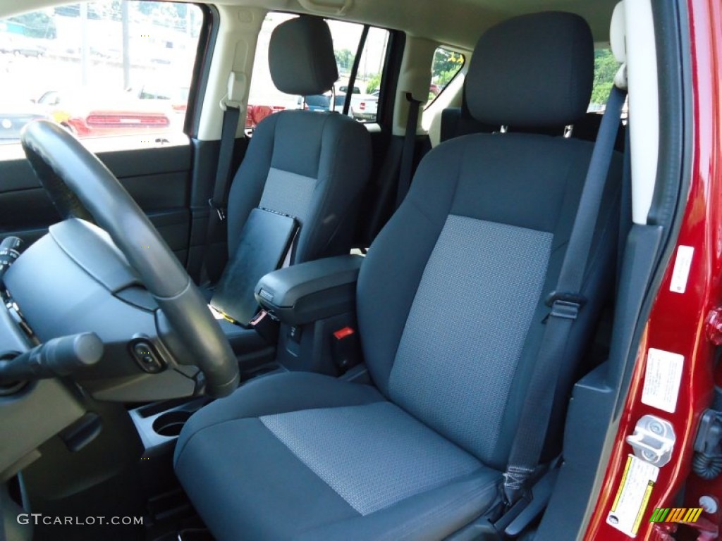 2010 Jeep Compass Latitude 4x4 Front Seat Photo #68154336