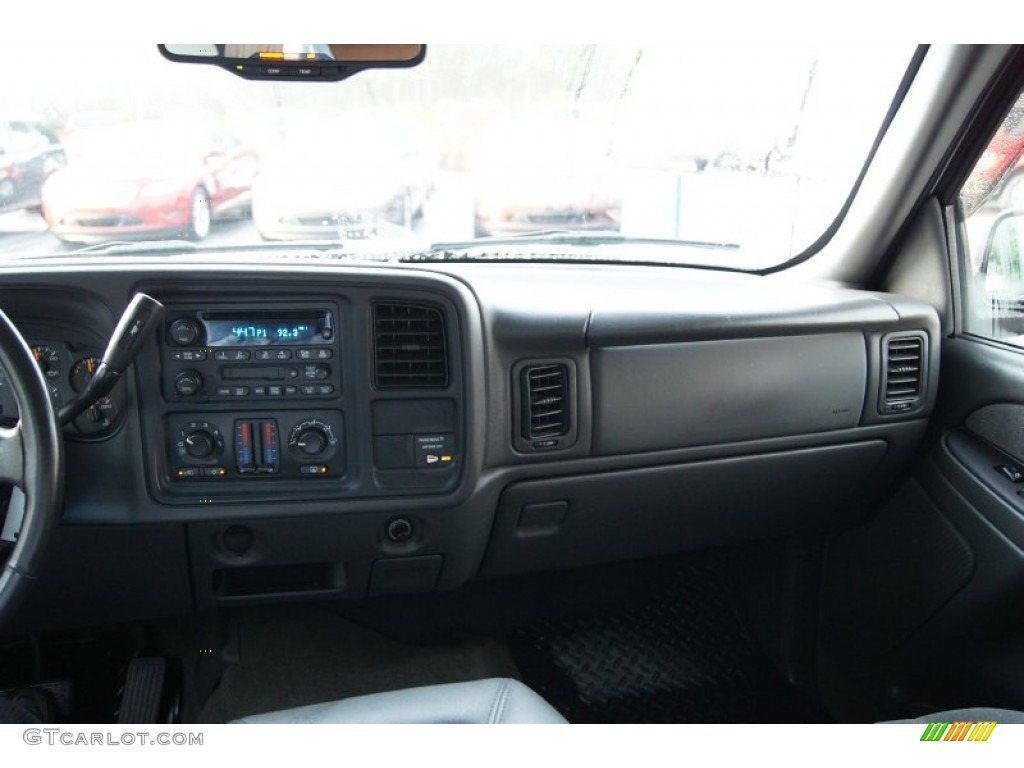 2003 Silverado 1500 LS Extended Cab 4x4 - Light Pewter Metallic / Dark Charcoal photo #30