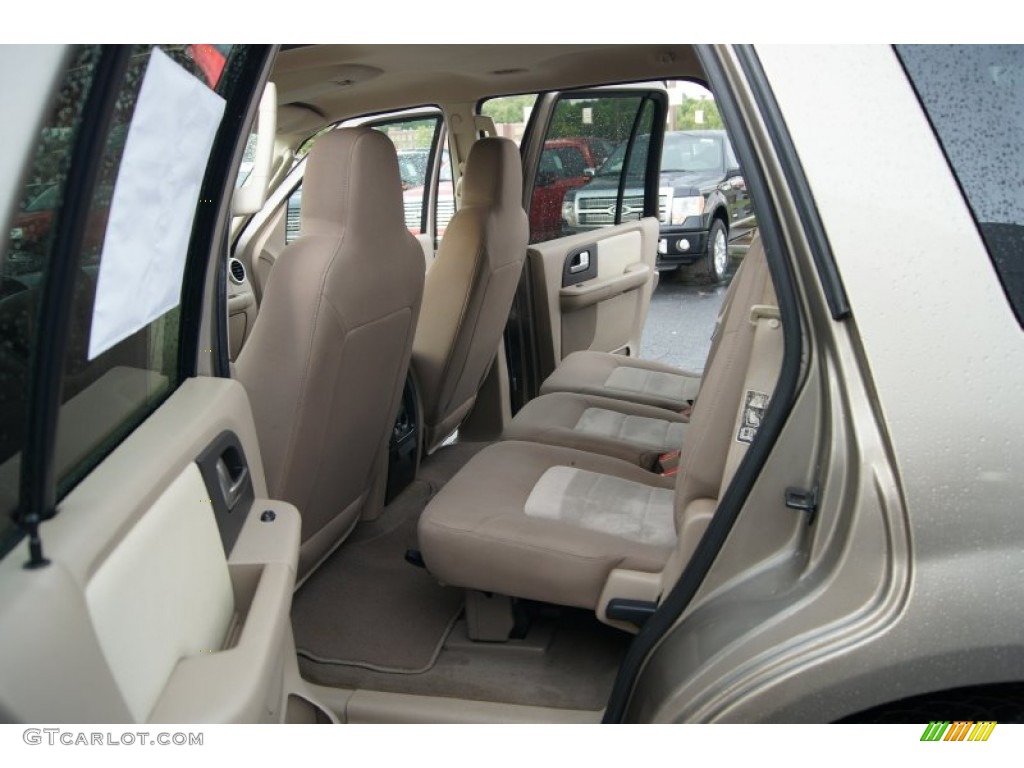 2003 Expedition XLT 4x4 - Arizona Beige Metallic / Medium Parchment photo #9