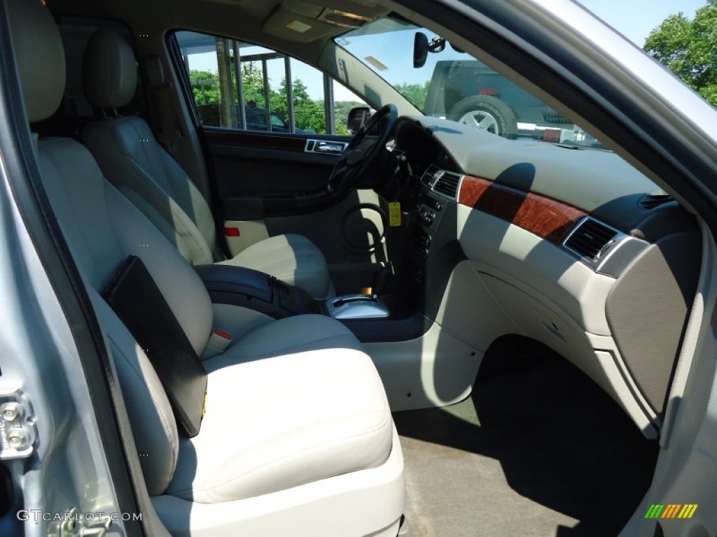 2004 Pacifica AWD - Bright Silver Metallic / Dark Slate Gray photo #14