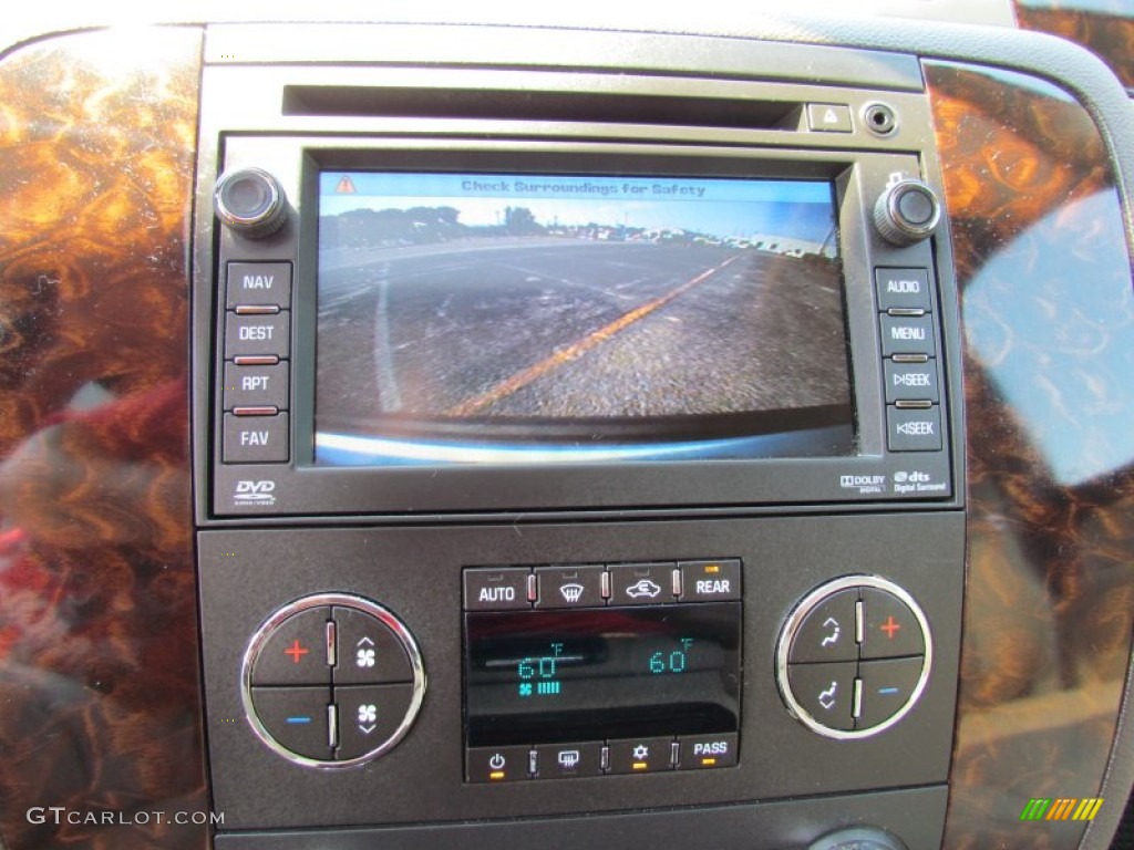 2011 GMC Yukon Denali AWD Controls Photo #68156803