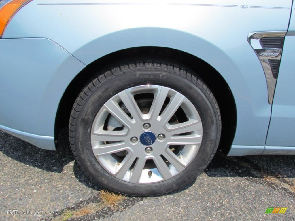 2008 Focus SE Sedan - Light Ice Blue Metallic / Medium Stone photo #3