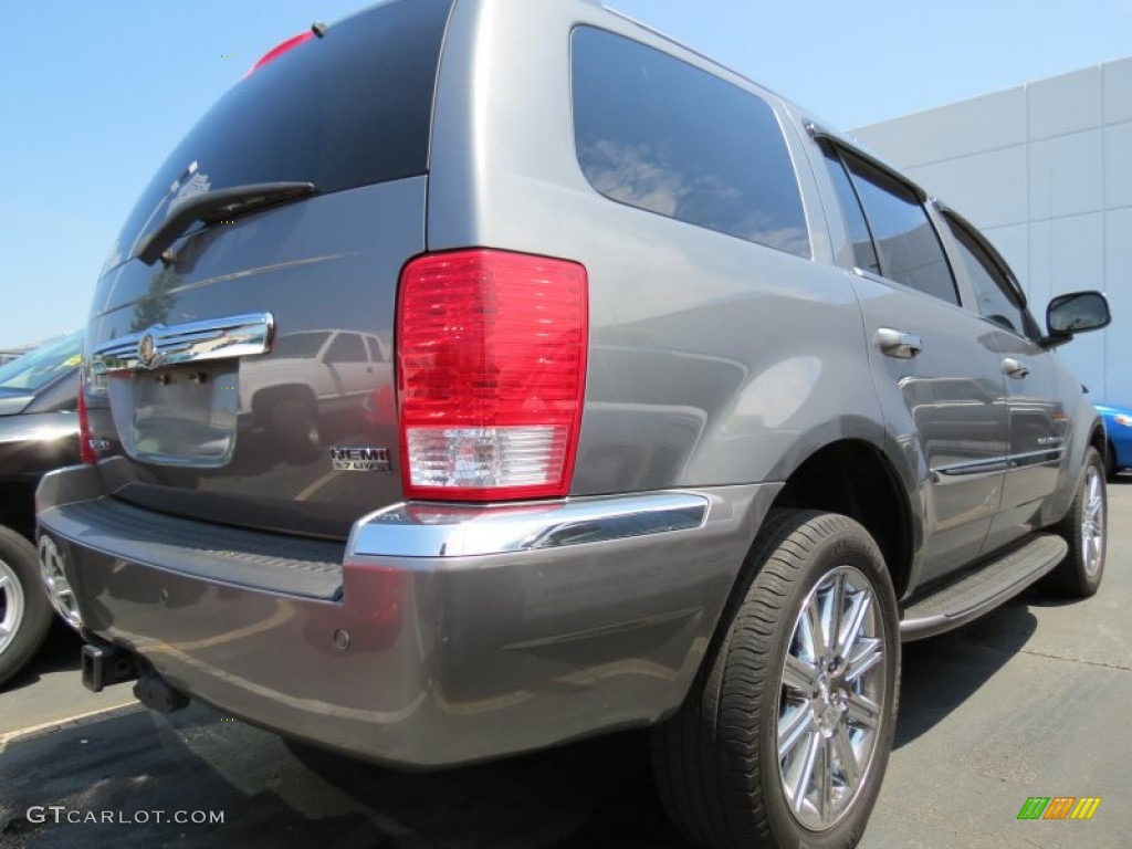 2007 Aspen Limited HEMI - Mineral Gray Metallic / Dark Slate Gray/Light Slate Gray photo #3