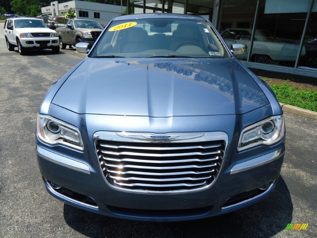 Sapphire Crystal Metallic 2011 Chrysler 300 C Hemi AWD Exterior Photo #68158083
