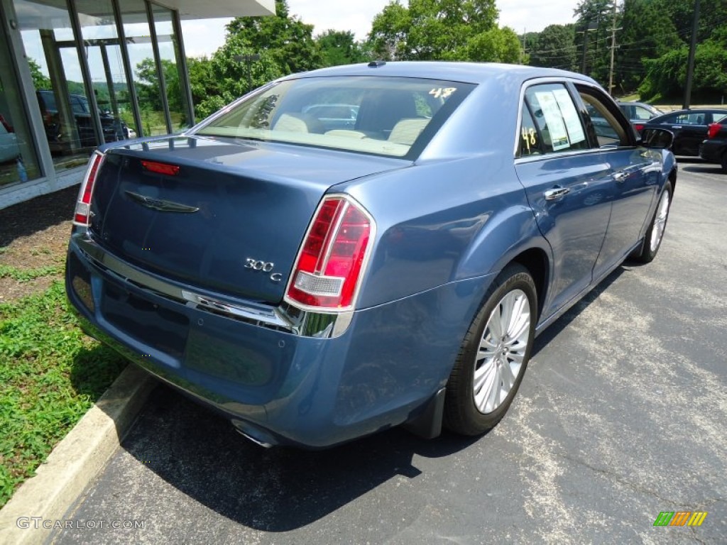 Sapphire Crystal Metallic 2011 Chrysler 300 C Hemi AWD Exterior Photo #68158101