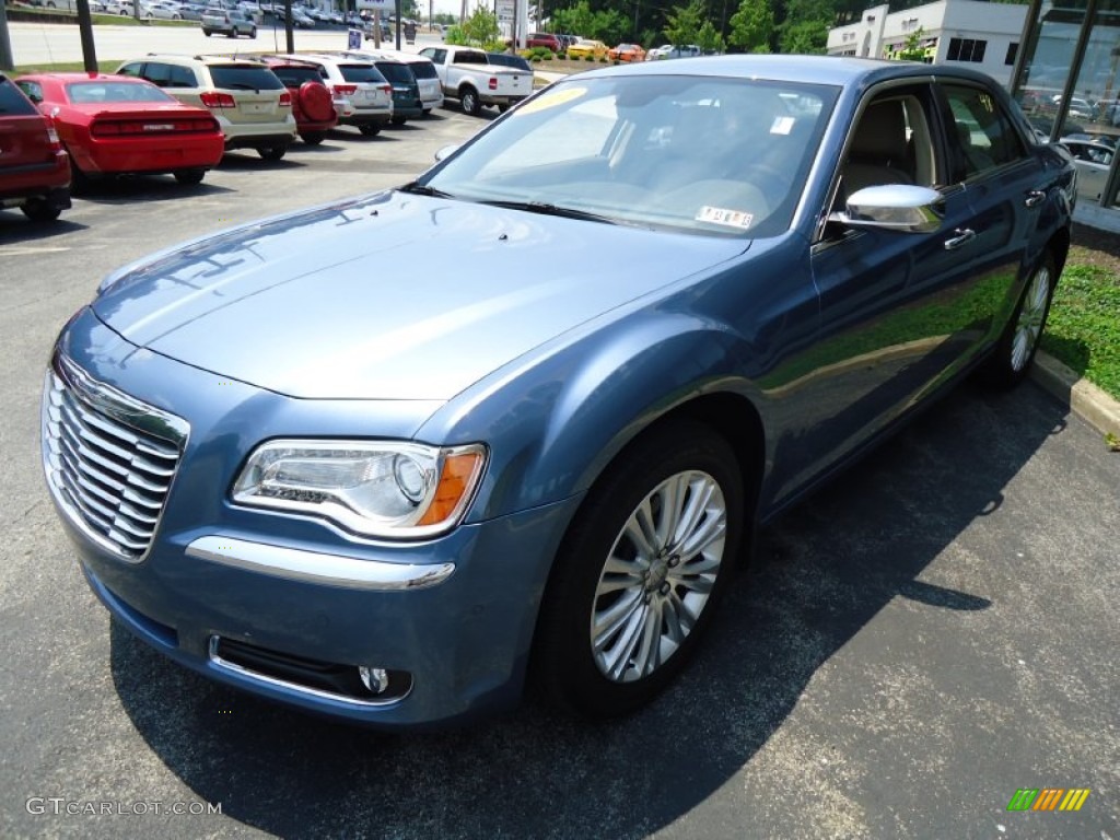 Sapphire Crystal Metallic 2011 Chrysler 300 C Hemi AWD Exterior Photo #68158173