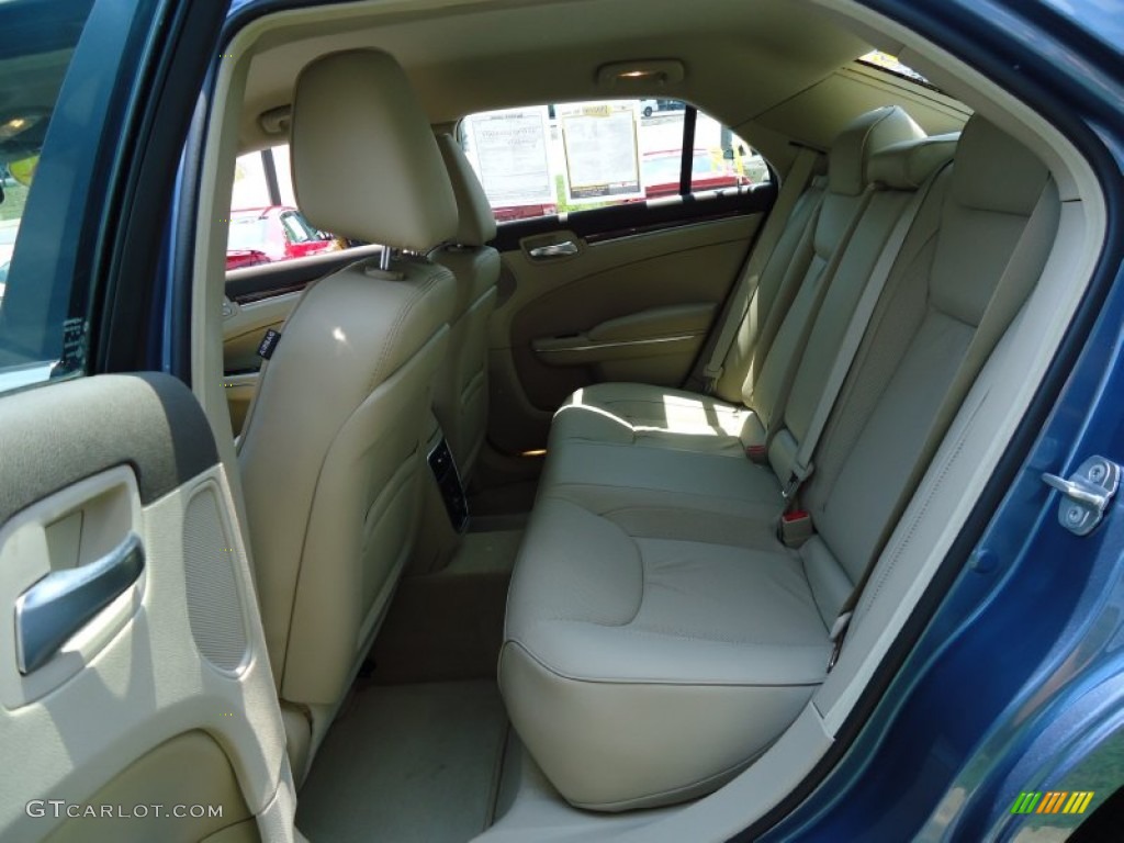 Dark Frost Beige/Light Frost Beige Interior 2011 Chrysler 300 C Hemi AWD Photo #68158260