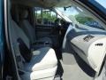 Melbourne Green Pearl - Grand Caravan SXT Photo No. 14