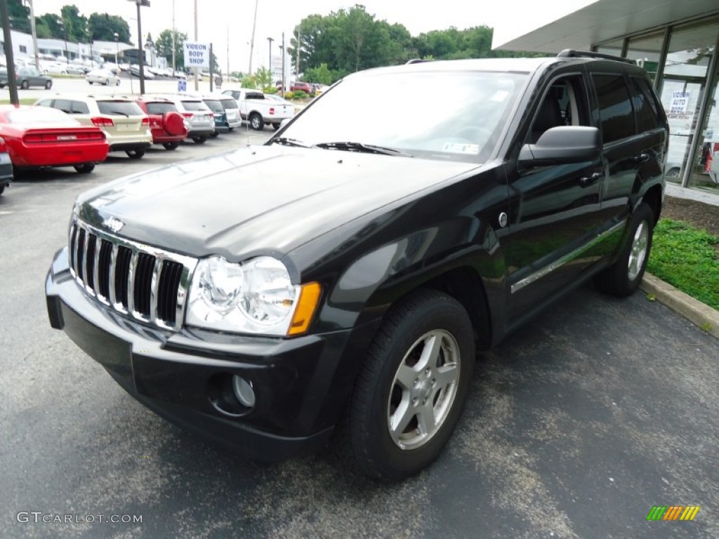 2005 Grand Cherokee Limited 4x4 - Black / Medium Slate Gray photo #2