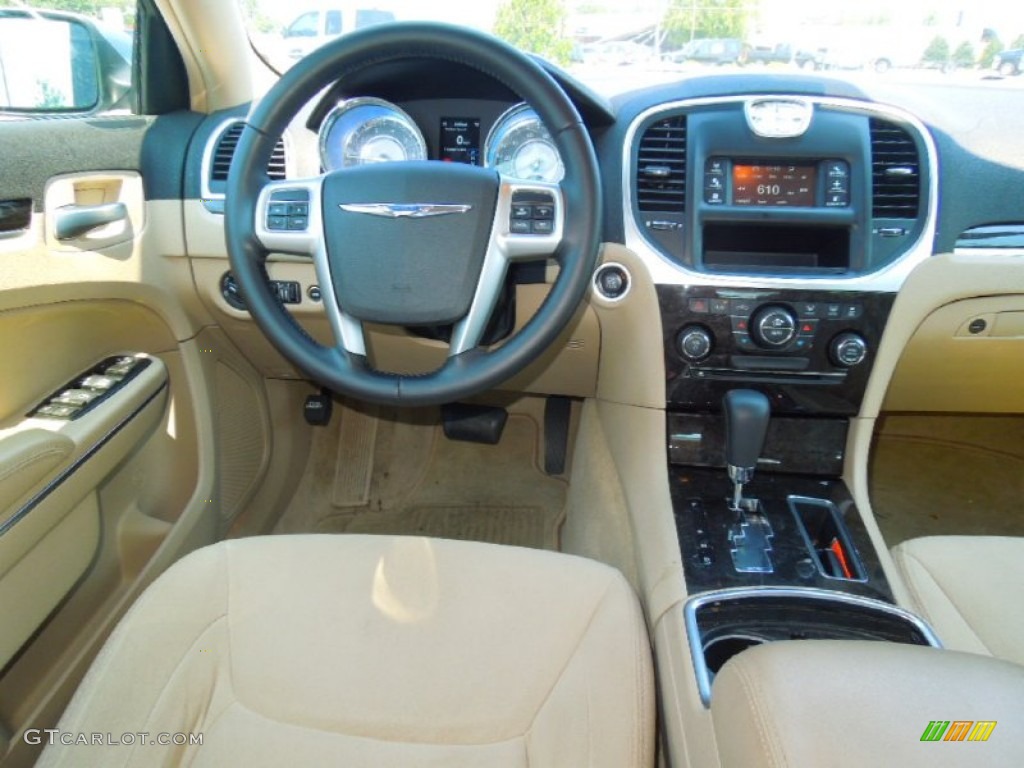 2012 300  - Crystal Blue Pearl / Black/Light Frost Beige photo #18